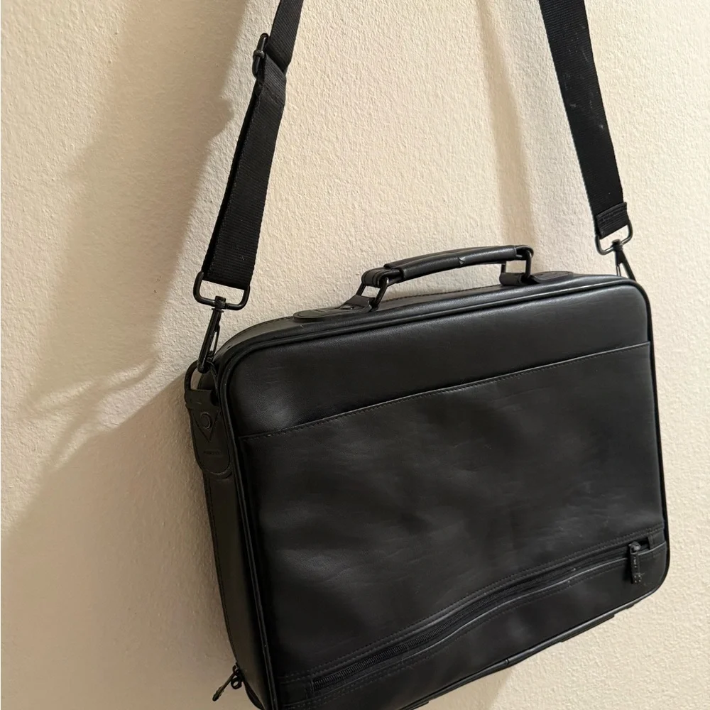 SUMDEX High Quality Thick Black Leather Shoulder Travel Laptop Messenger Bag